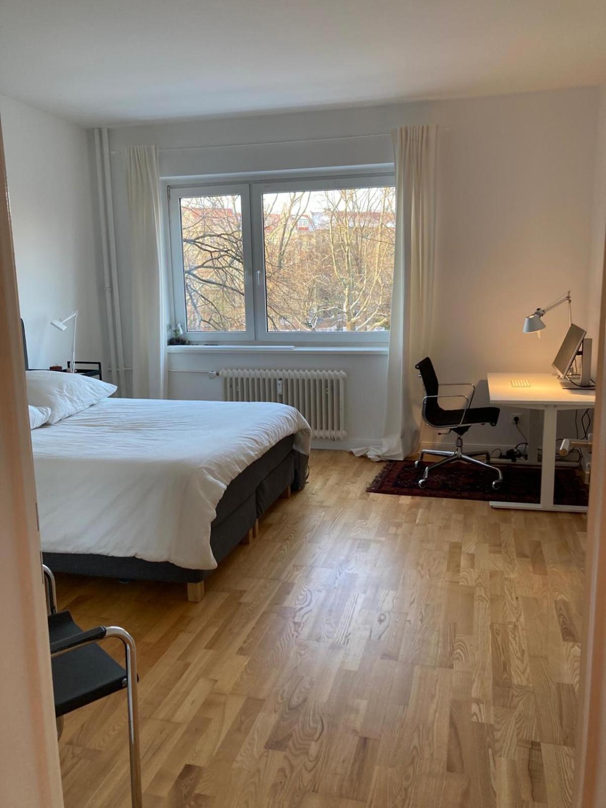 Canal-front At Maybachufer - Private In Newly Renovated 80 Sqm Two-bedroom Privatunterkunft Berlin