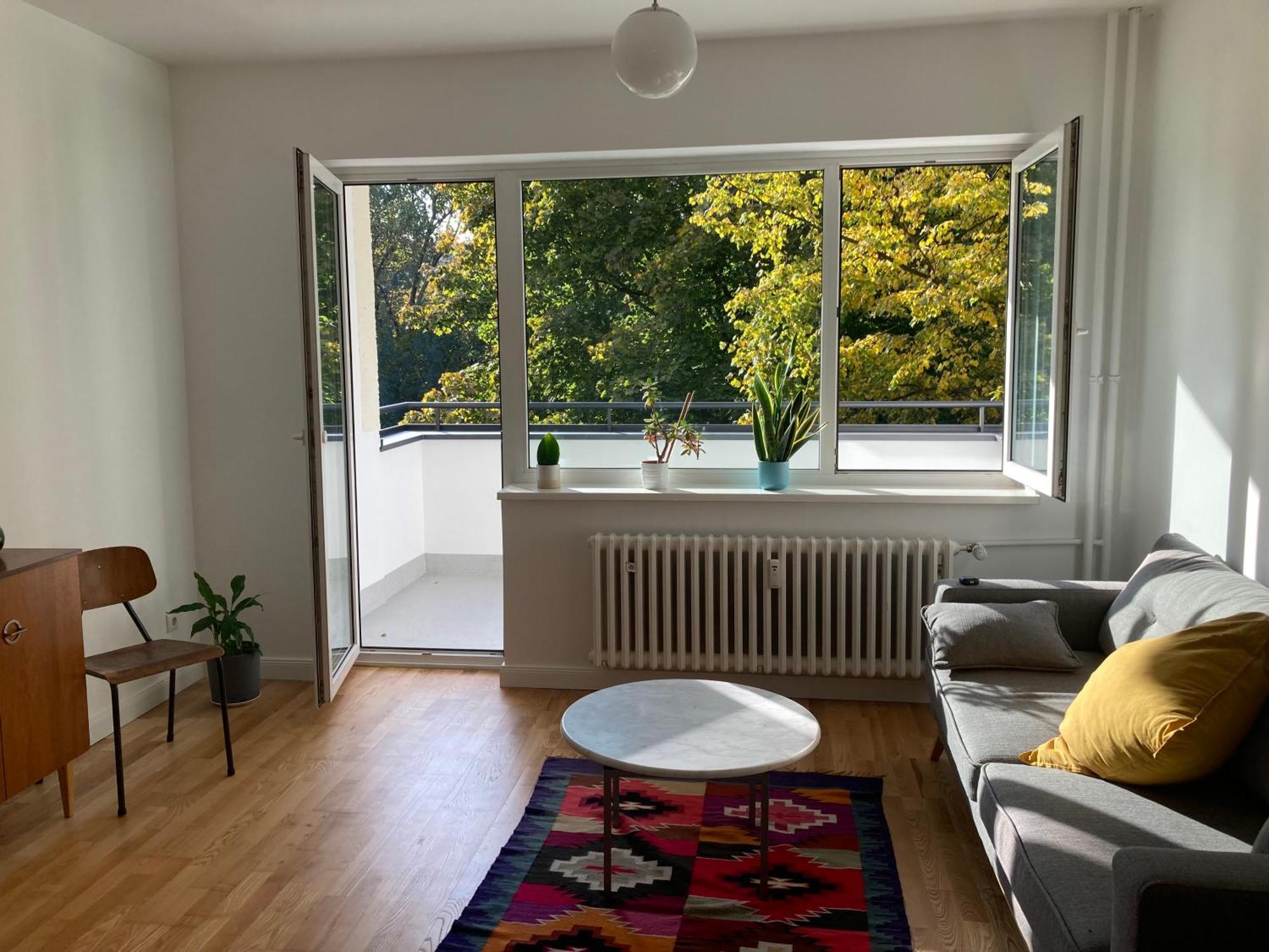 Canal-front At Maybachufer - Private In Newly Renovated 80 Sqm Two-bedroom Privatunterkunft Berlin