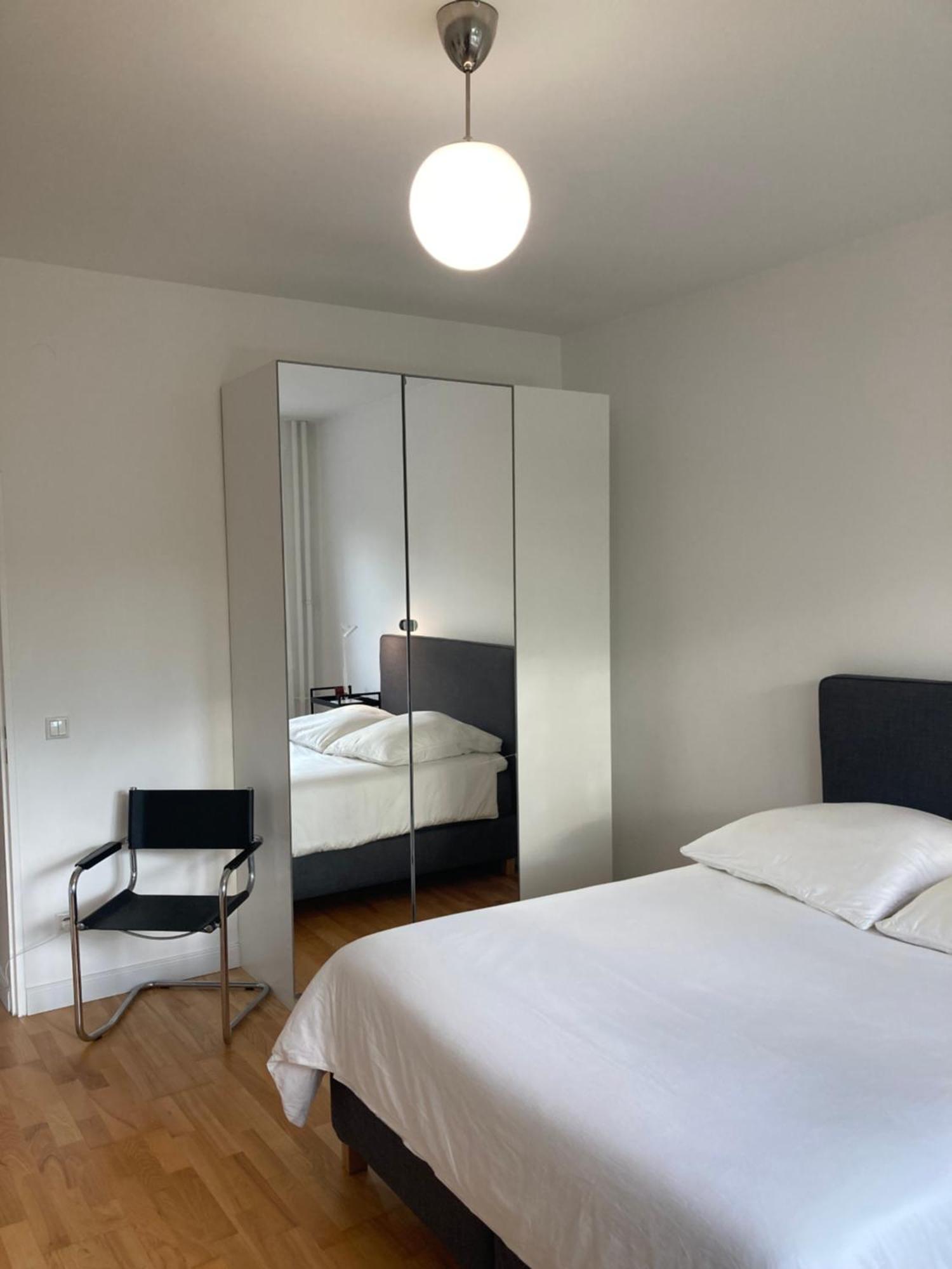 Canal-front At Maybachufer - Private In Newly Renovated 80 Sqm Two-bedroom Séjour chez l'habitant Berlin